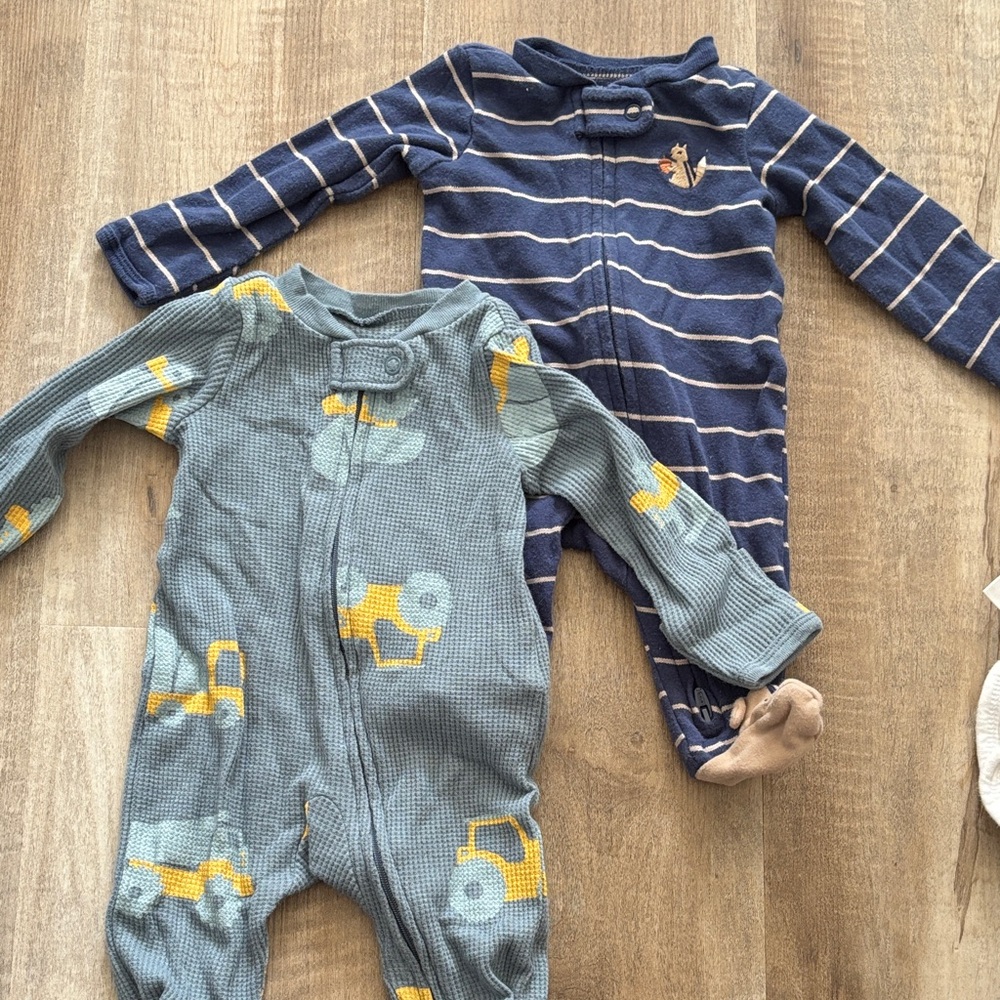 ✨Newborn Boy Pajamas Carter's Blue Striped and Gray Construction Set